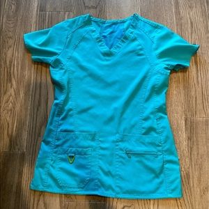 MED COUTURE SCRUB SET